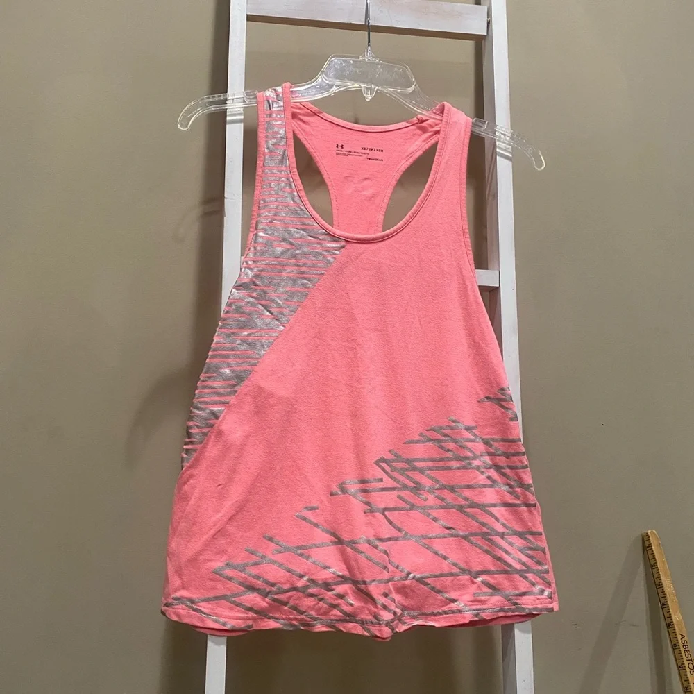 Under Armour HeatGear Loose Racerback Tank Coral Pink XS Athletic Top 0292 - Picture 1 of 4